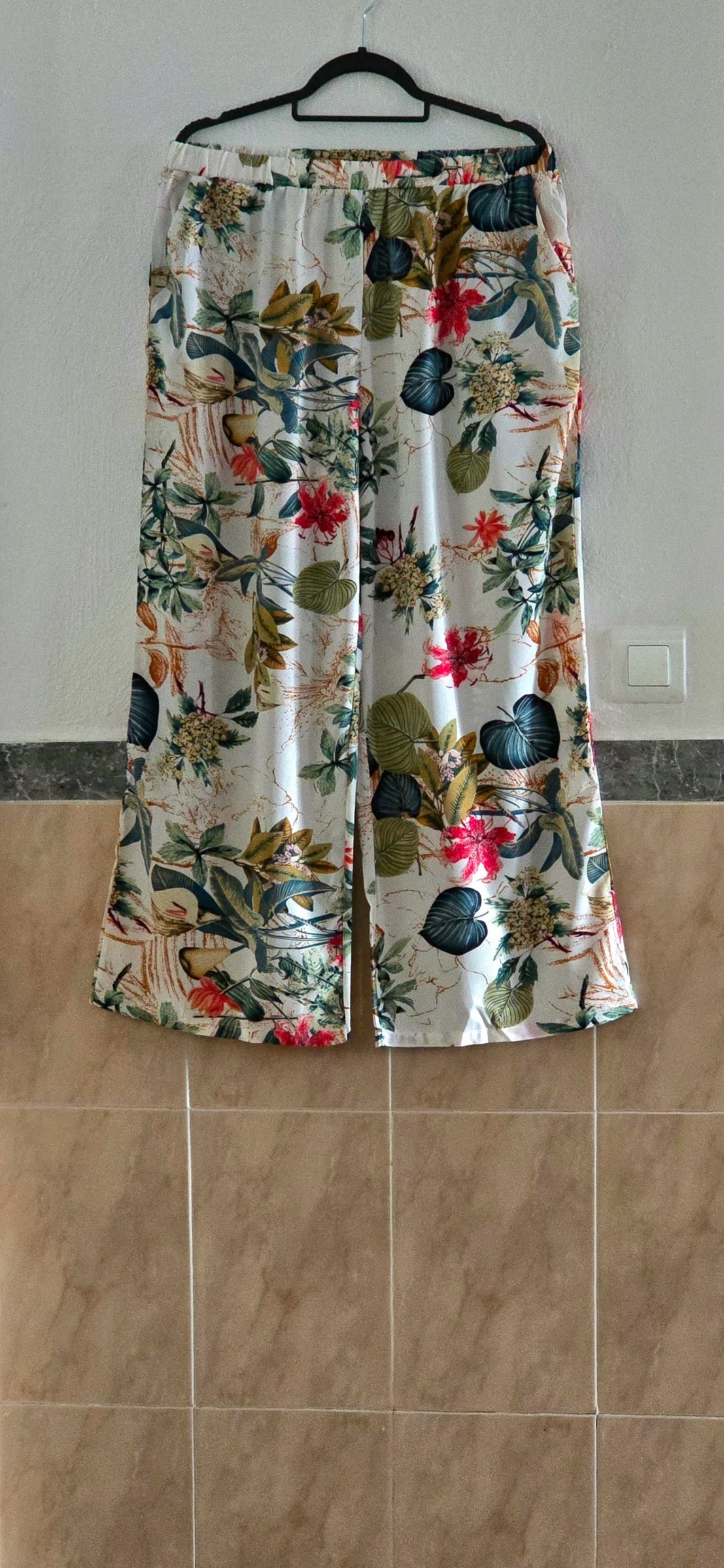 Tropisch bedrukte vloeiende broek – Maat 1XL – photo 5